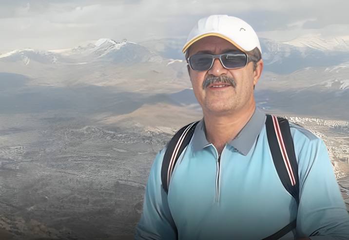 Sanandaj; Khalid Ahmadi, a member of the Kurdistan Teachers’ Union and environmental activist, was detained
