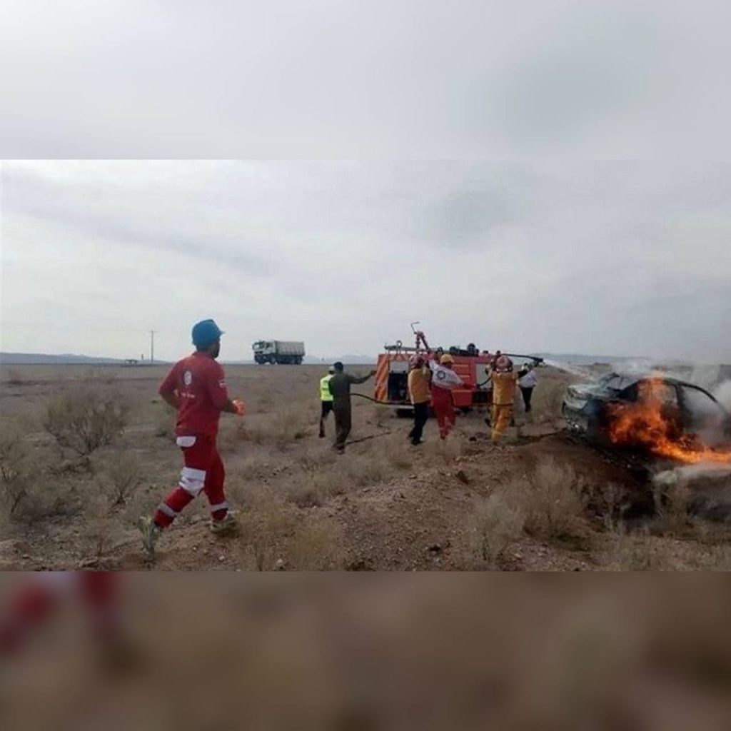 Killed and injured three Sukhtbars in a three-car collision.