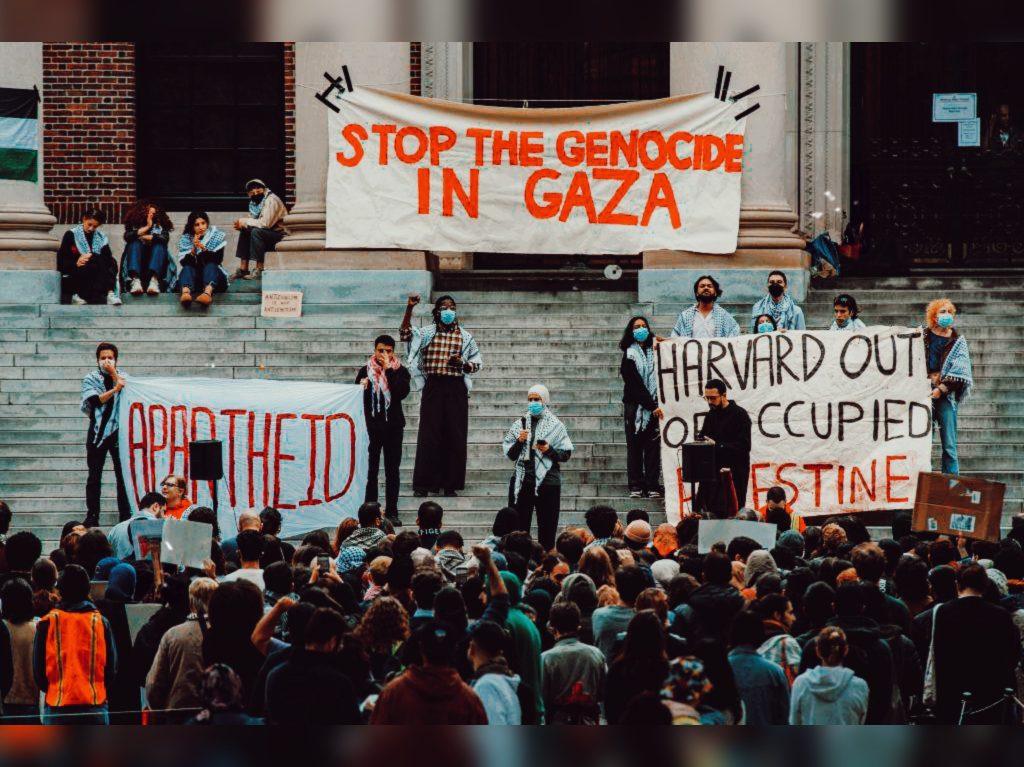 Students against Genocide: Expansion of the Anti-Genocide Movement in America and Europe